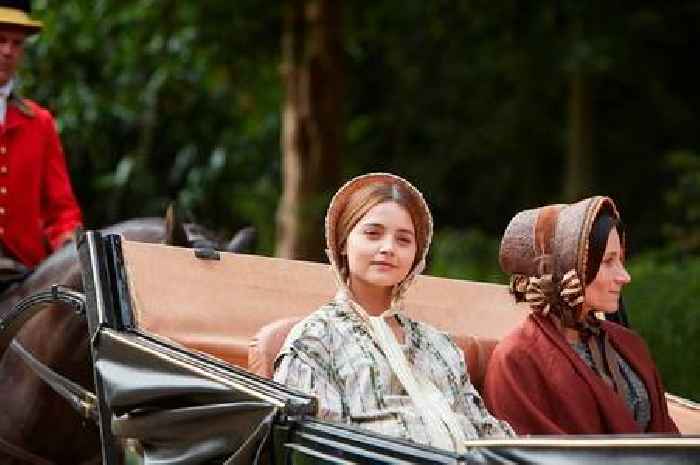 ‘Simply wonderful’ period drama ‘just like The Crown’ now streaming on Netflix