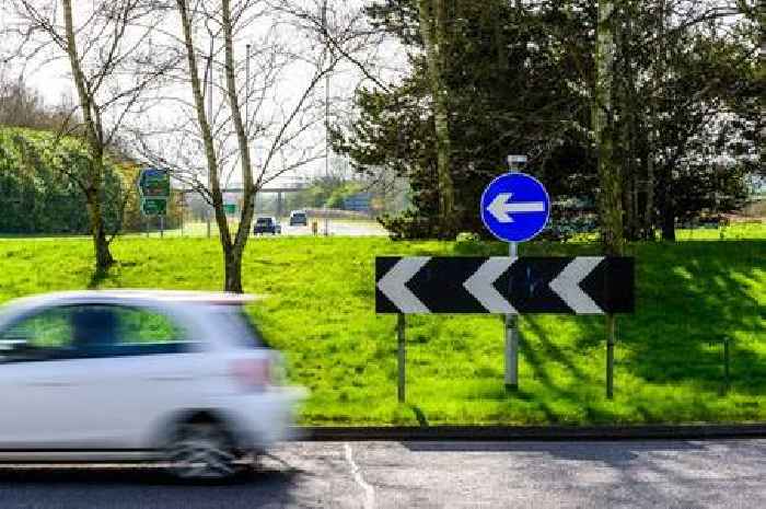 Drivers warned over simple roundabout mistake which could mean £100 fine