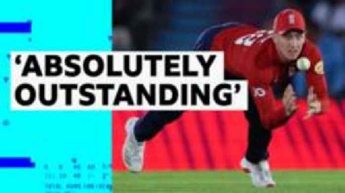 'That was outstanding!' - Brook takes stunning diving catch