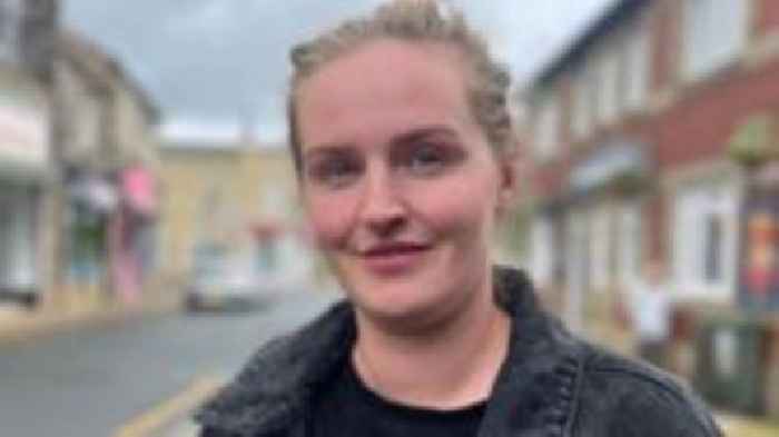 'I studied to be an NHS midwife but £60k debt and no jobs made me quit'