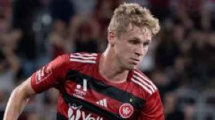 Dundee United sign Australian forward Sapsford