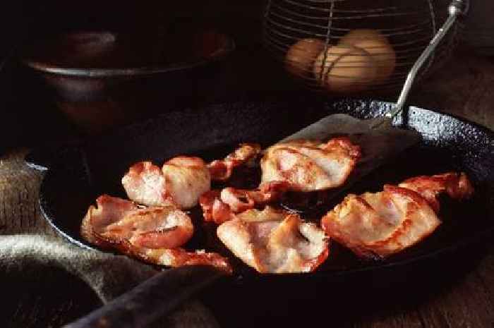 Bacon is crispier without burning if you add this one ingredient while cooking