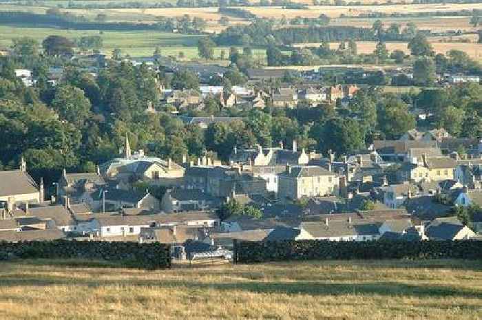 Scotland's hottest town features historic castle and a WW2 bear memorial statue