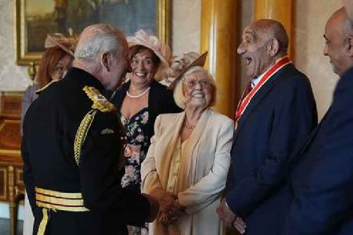 Hull KR legend makes big call after Sir Billy Boston's knighthood