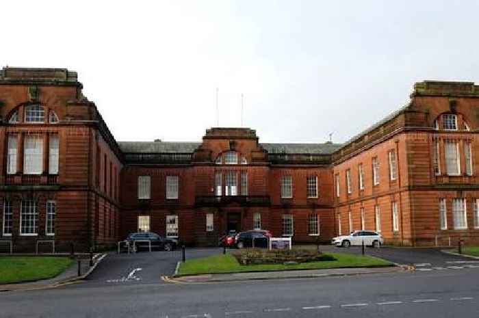 Opposition councillors back SNP bid to remove Tory Dumfries and Galloway Council leadership