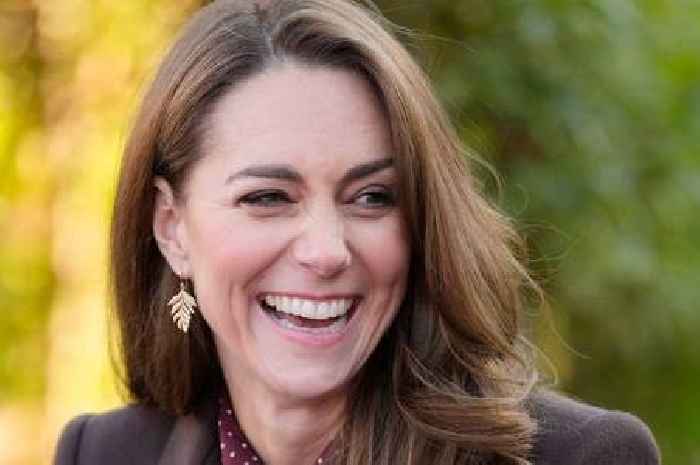 Princess Kate makes hands-on visit to examine museum’s exhibits
