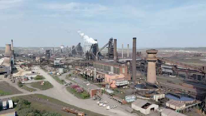Reynolds discusses British Steel row with Chinese counterpart