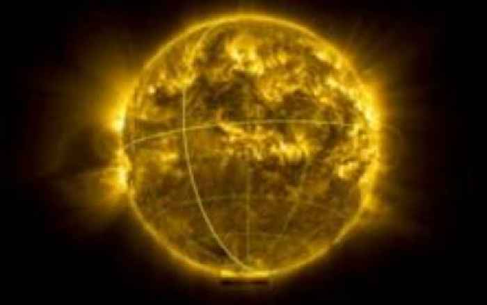 First view of the Sun's south pole filmed by spacecraft