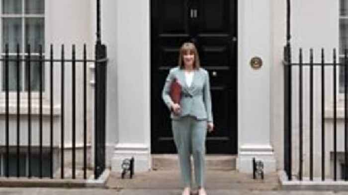 Chancellor Reacts to Shrinking Economy