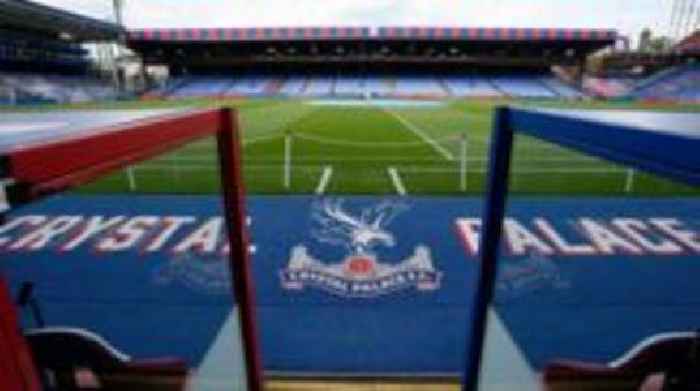 Palace in talks to sell shares to NY Jets owner