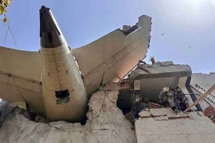 Air India plane lost signal less than a minute before 'crashing into doctor's hostel'