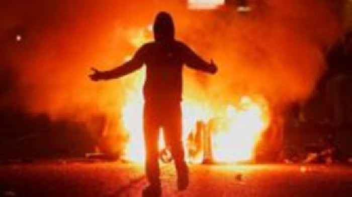 Fire at leisure centre as Northern Ireland violence erupts for third night