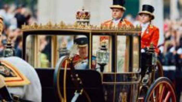 Royals to honour air crash victims at Trooping the Colour
