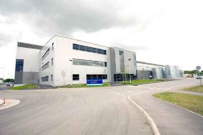 Hundreds of new Derby jobs at risk as Trump threatens to axe Rolls-Royce deal