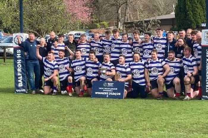 Strathendrick coach hails community unity after perfect season on the pitch