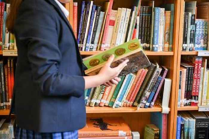Debut novel by Dutch author wins 2025 Women’s Prize for Fiction