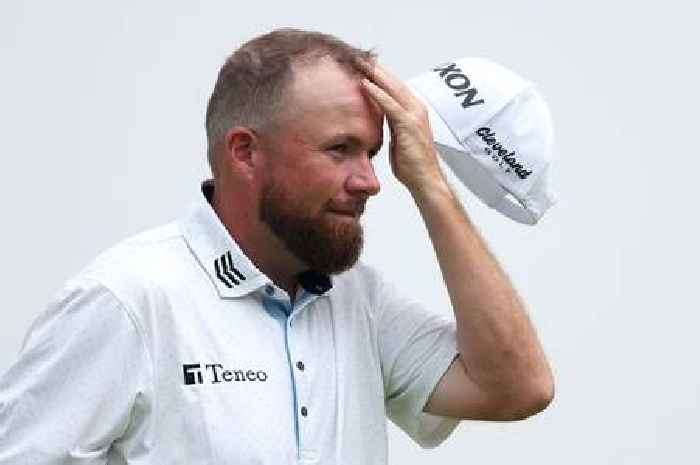 Shane Lowry breaks golf rules in one of the stupidest things he's ever done
