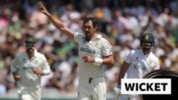 'Terrific bowling' - Starc bowls South Africa's Stubbs