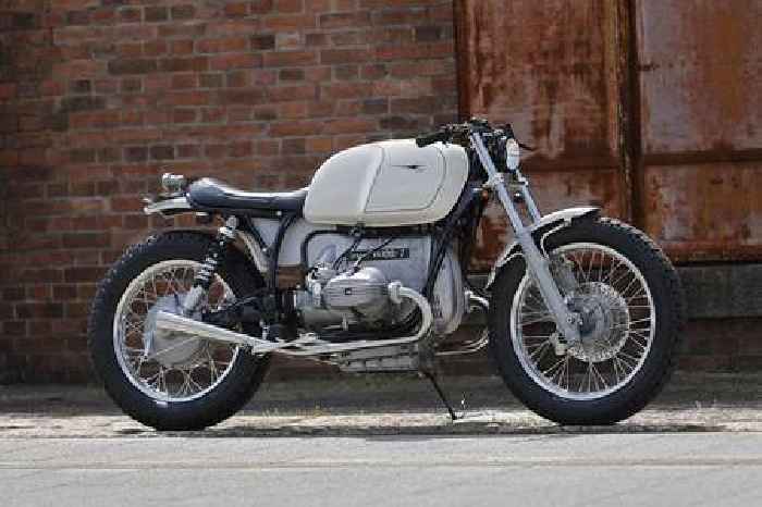 Custom BMW R100/7 Leans Toward Cafe Racer But With a Unique Brat Twist
