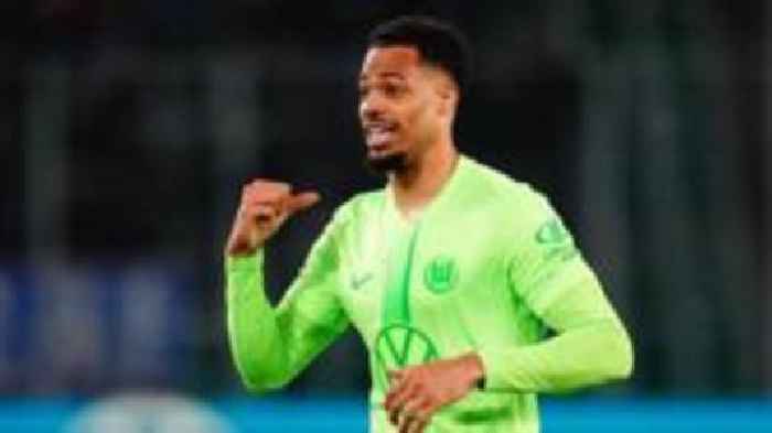 Leeds sign German forward Nmecha from Wolfsburg