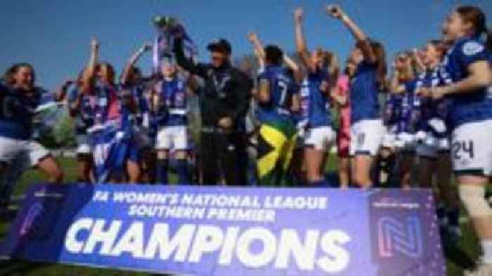 Promoted Ipswich offer new deals to 13 players