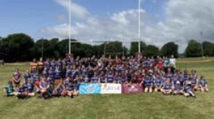 Red Roses train young fans ahead of Rugby World Cup