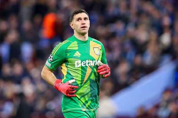 Emi Martinez transfer latest as Man Utd stance explained and wife's comments on Aston Villa exit