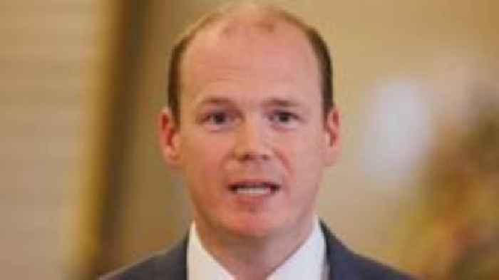 Critics 'were defamatory' over leisure centre post - Lyons
