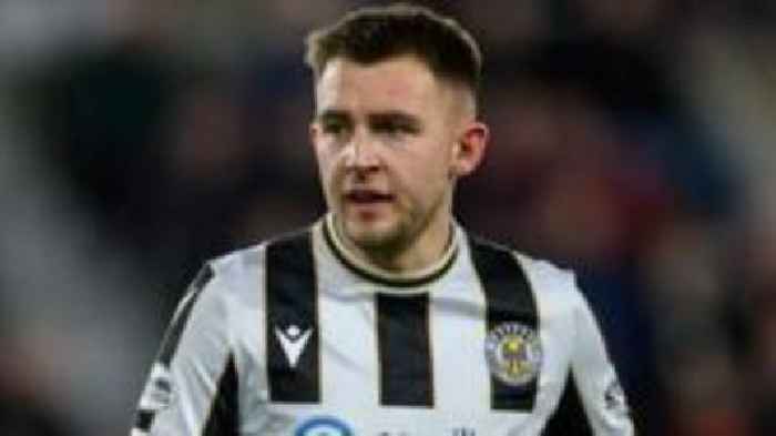 Wycombe sign Northern Ireland's Boyd-Munce