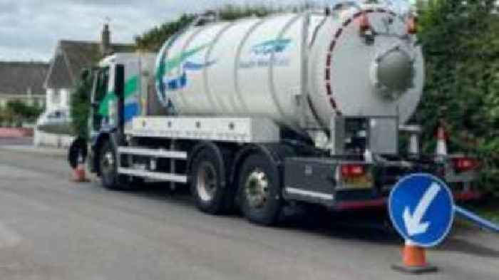 School closes due to Totnes water supply issues