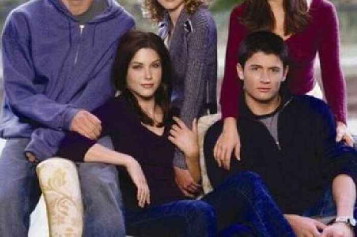 TV fans say 'I'm addicted' as 'best series ever made' now free to stream
