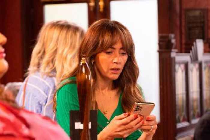 ITV Coronation Street's Gary Windass blackmailed by Lou as real target confirmed