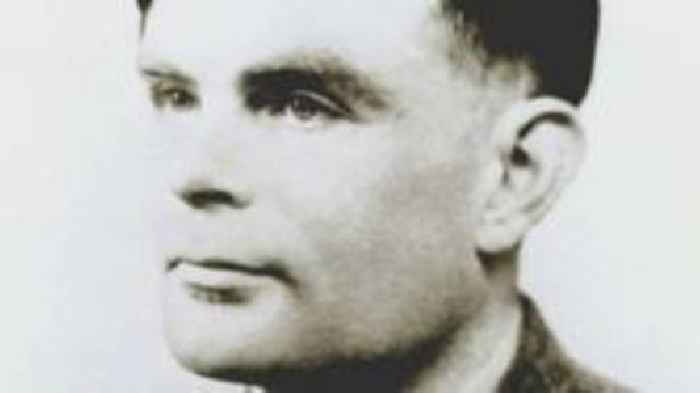 Papers by WW2 codebreaker Alan Turing sell at auction for £465k
