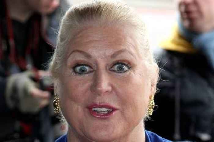 Kim Woodburn made poignant hospital video with four-word statement before death