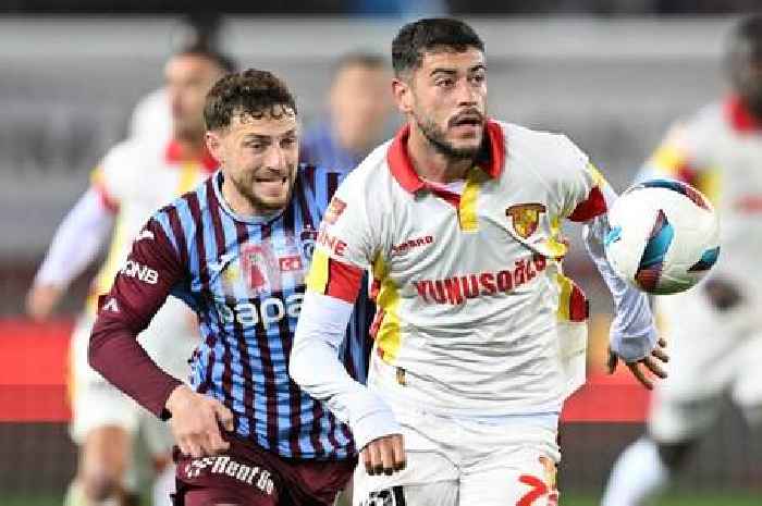 Striker enquiry emerges as Nottingham Forest look to gate-crash £10m transfer