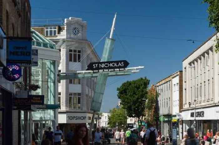 Multi-tower 15-storey apartment scheme planned for vacant high street office block