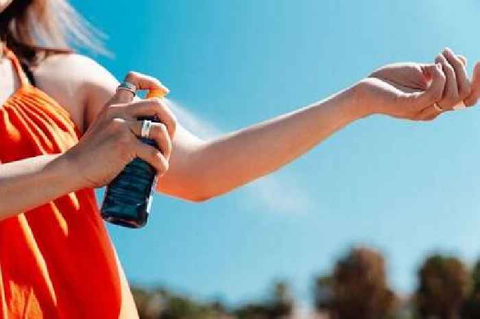 'I'm a dermatologist and this is how much sunscreen you should use during heatwave'