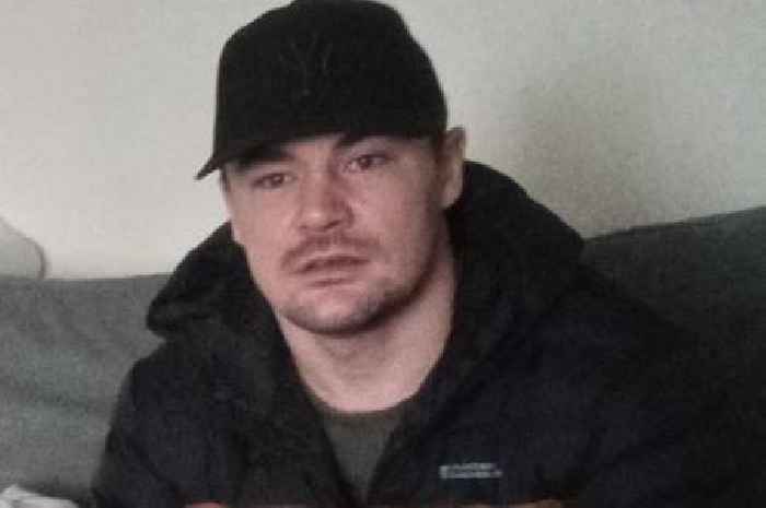 Delivery driver tells murder trial jury how he tried to save man's life