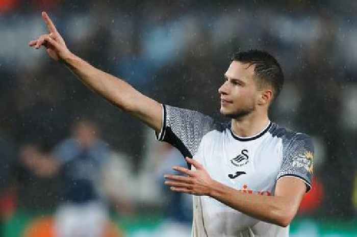 Swansea City star leaves club with immediate effect and joins Champions League side