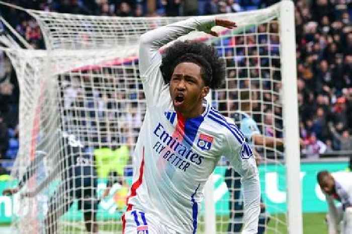 New Chelsea target has already revealed transfer stance as Enzo Maresca finds Jadon Sancho heir