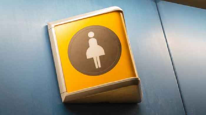 Brazilian butt lifts 'offered in public toilets' in 'wild west' of unregulated cosmetic practitioners