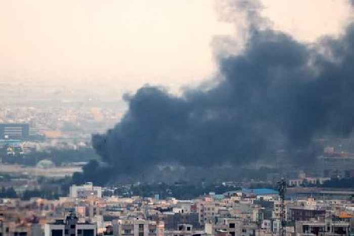 News24 | Trump delivers cryptic ‘evacuate Tehran’ warning as Israel and Iran trade blows