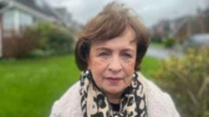 Belfast maternity hospital further delay a 'scandal'