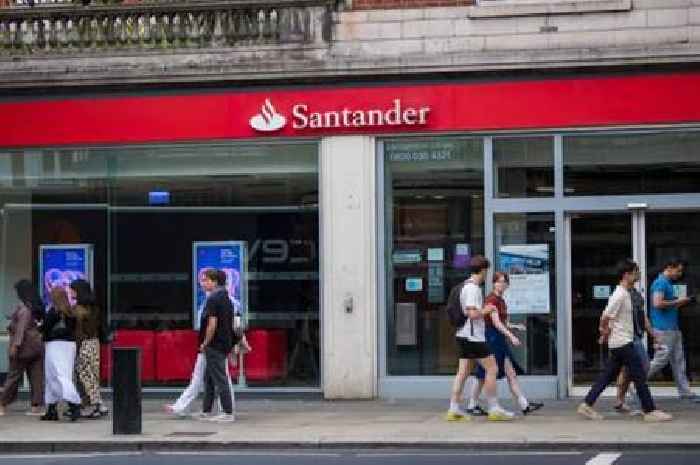 Thousands of Santander customers urged to close bank accounts before Monday