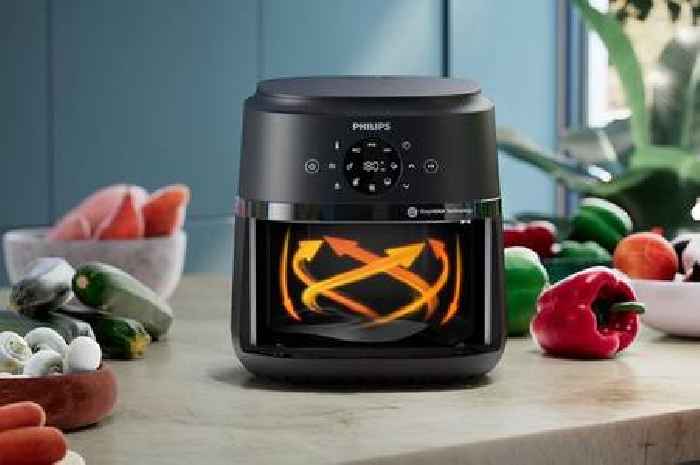 Phillips air fryer with 13 cooking functions drops from £100 to £52 in the sale