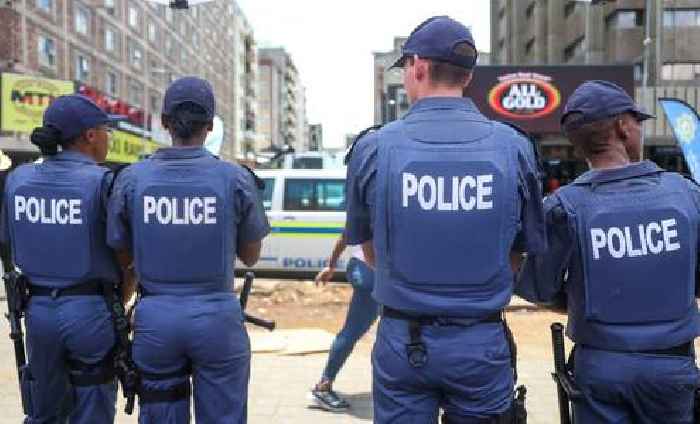 News24 | Bogus cops demand money to release people from custody