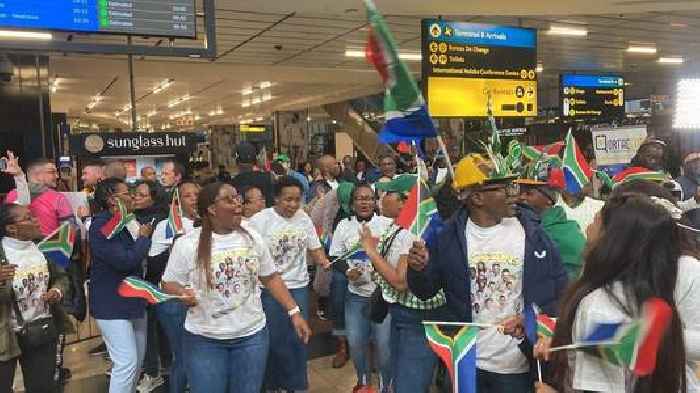 News24 | Celebrations as world champions Proteas return home to hero’s welcome