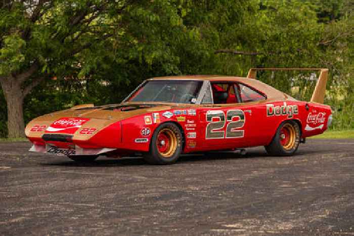 Bobby Allison's 1969 Dodge Hemi Daytona Is Up for Grabs, Aims for $1 Million