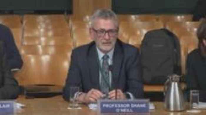 University bosses quit after damning report into financial collapse