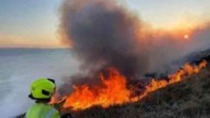 Public warned of wildfires as weather gets warmer